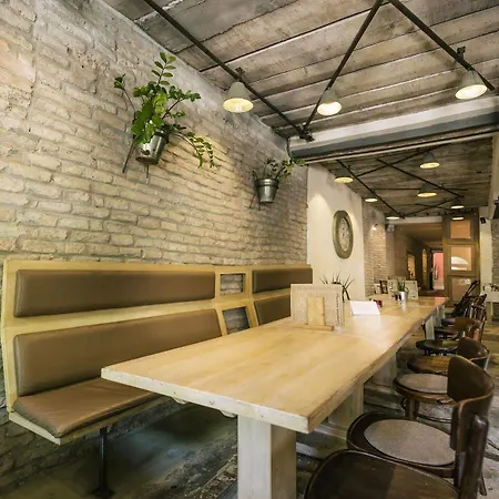Veliki Garni Hotel Novi Sad
