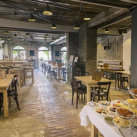 Veliki Garni Novi Sad